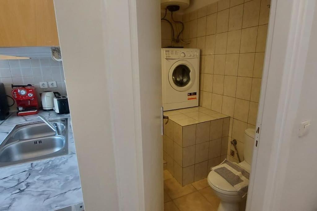 Spacious Beauty In Athens, 55M2, Metro 7' Esterno foto