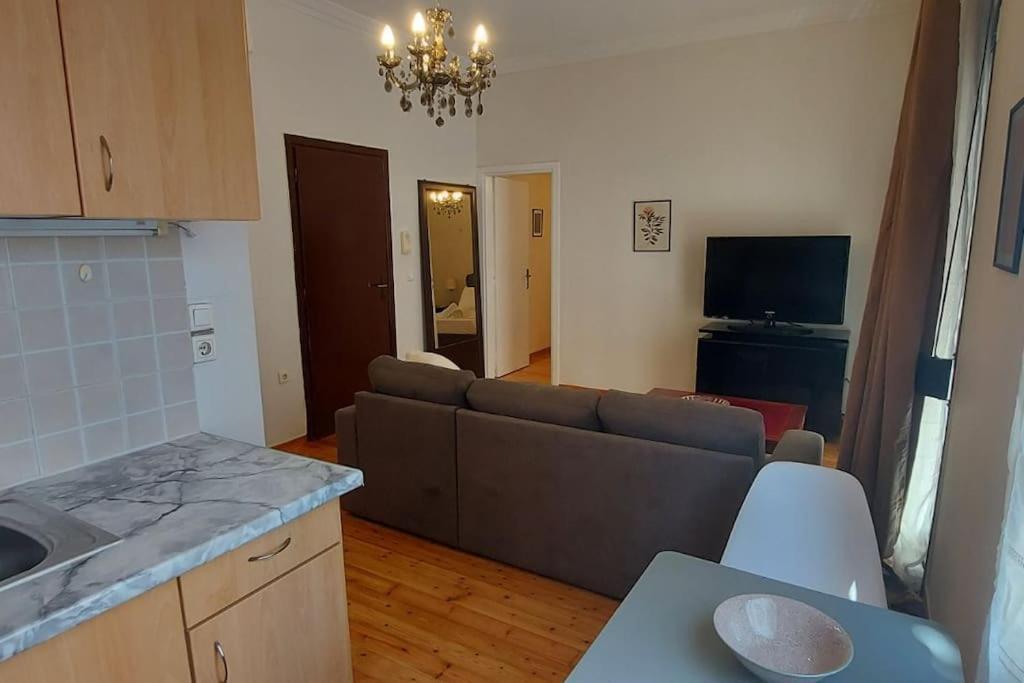 Spacious Beauty In Athens, 55M2, Metro 7' Esterno foto